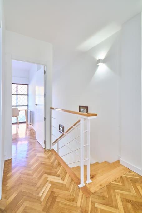 Duplex Palacio De Congresos Ii By Keyhom *